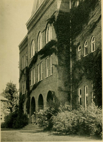 Old Main in 1925